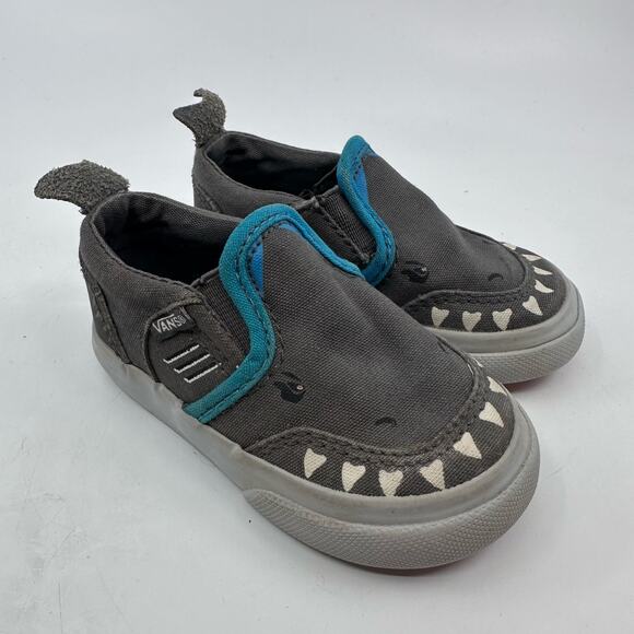 Vans Off The Wall Classic Slip-On V Shark Shoes Gray Blue Little Kids Size US 4 - Picture 2 of 9